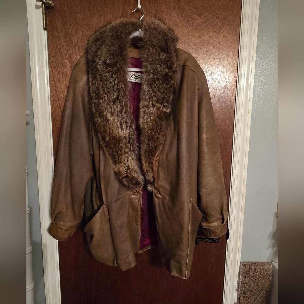 Rallee Vintage 80s Leather Tan Jacket with Fox Fur Collar